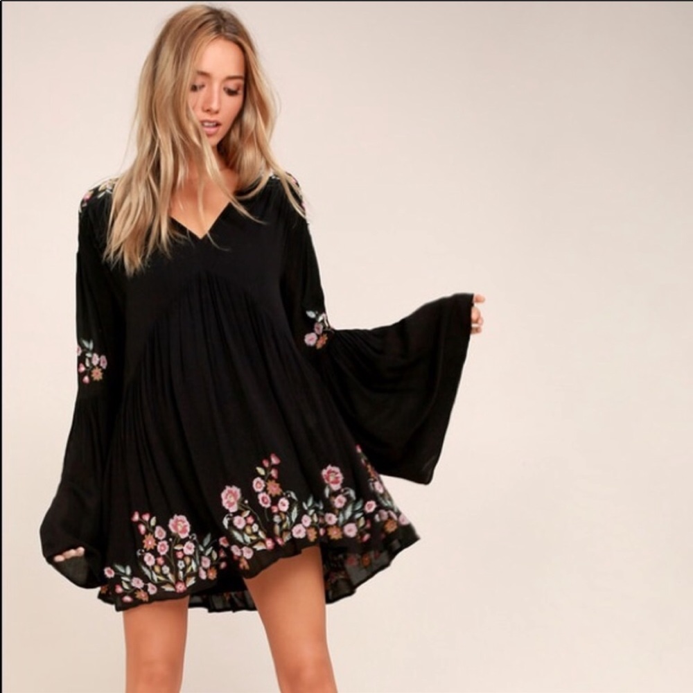 Free People ๐ Te Amo dress - Picture 1 of 7